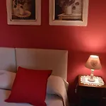 卡希纳拉巴罗特农庄酒店 * Diano dʼAlba